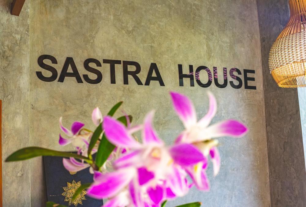 Sastra Ubud House エクステリア 写真