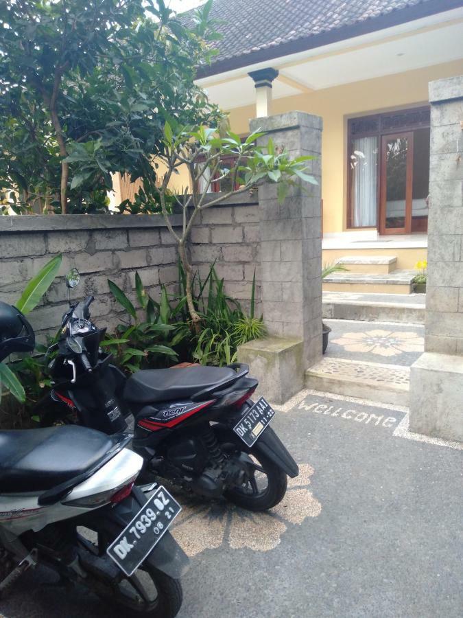Sastra Ubud House エクステリア 写真